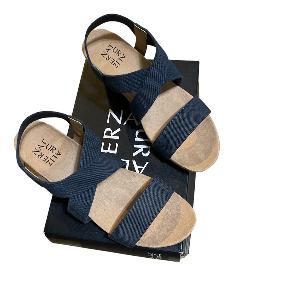 Women sandals